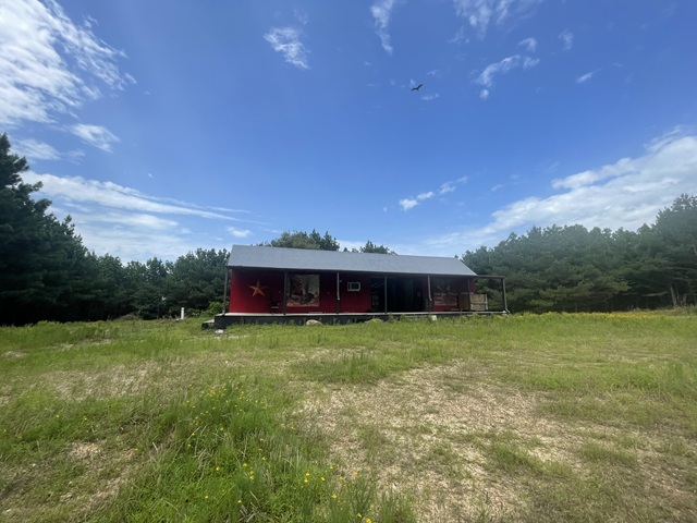 Cove, Arkansas, 71937, United States, 2 Bedrooms Bedrooms, ,Residential,For Sale,1938285