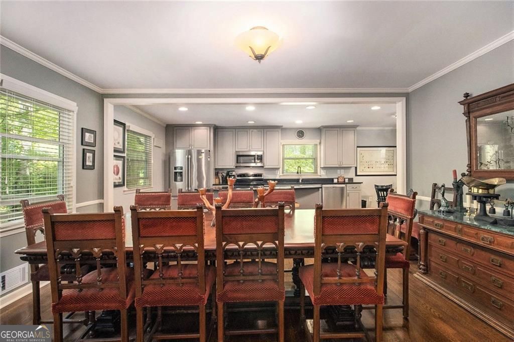 Atlanta, Georgia, 30328, United States, 4 Bedrooms Bedrooms, ,3 BathroomsBathrooms,Residential,For Sale,1858983