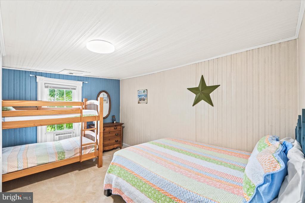 Colonial Beach, Virginia, 22443, United States, 4 Bedrooms Bedrooms, ,2 BathroomsBathrooms,Residential,For Sale,1926238