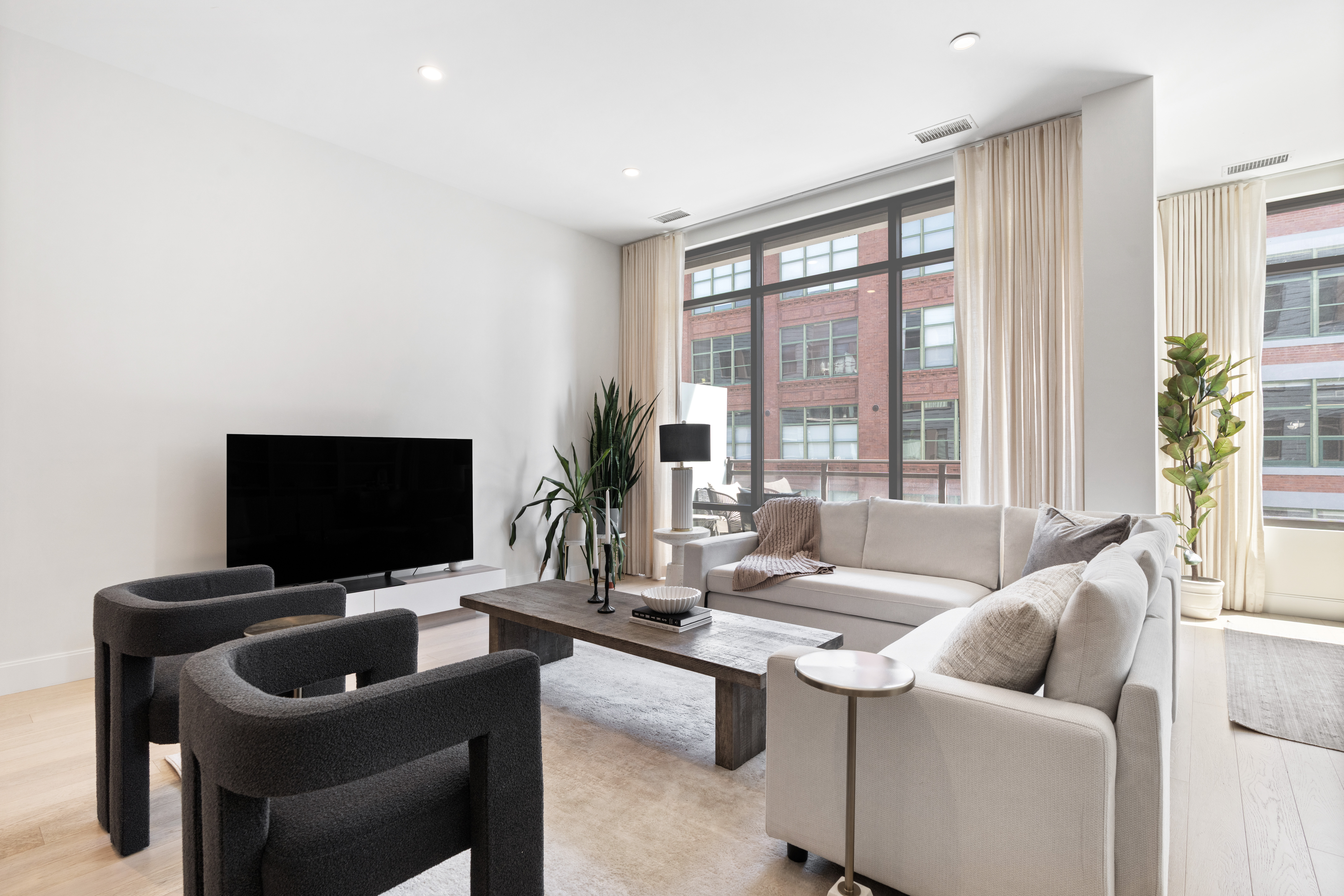  28 N Carpenter Street, Chicago, IL, 60607 - 物件實景