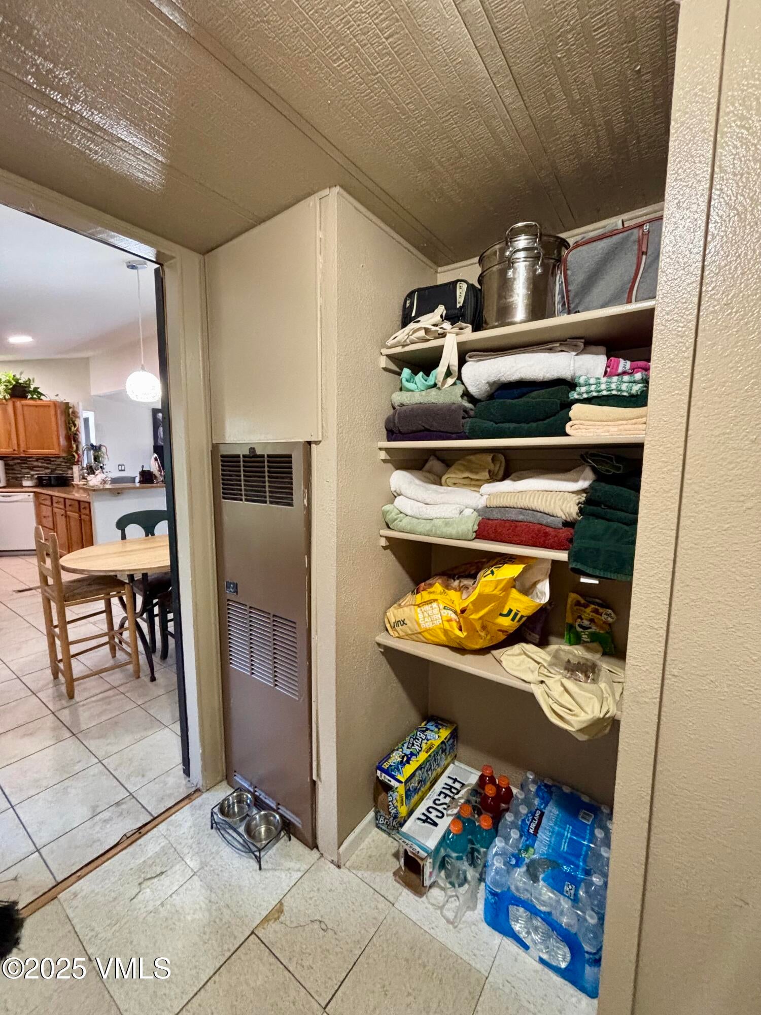 Gypsum, Colorado, 81637, United States, 3 Bedrooms Bedrooms, ,2 BathroomsBathrooms,Residential,For Sale,1986090