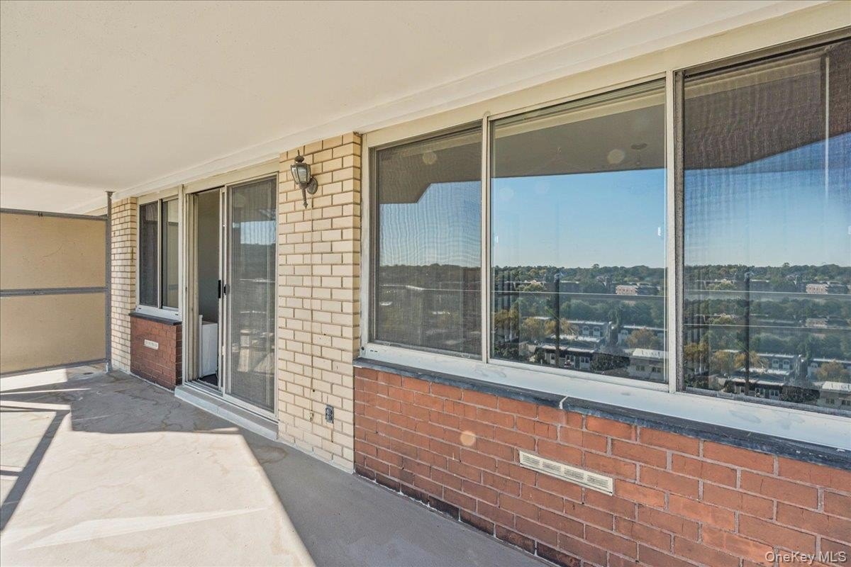 Bayside, New York, 11360, United States, 2 Bedrooms Bedrooms, ,2 BathroomsBathrooms,Residential,For Sale,2048855