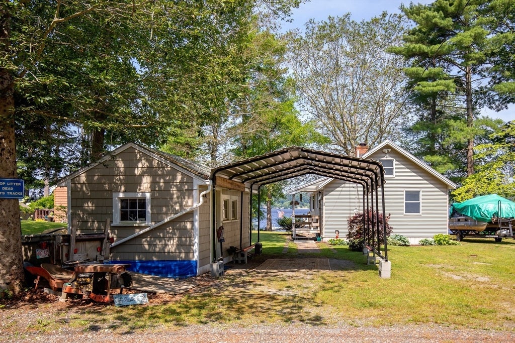 Lakeville, Massachusetts, 02347, United States, 2 Bedrooms Bedrooms, ,1 BathroomBathrooms,Residential,For Sale,1924540