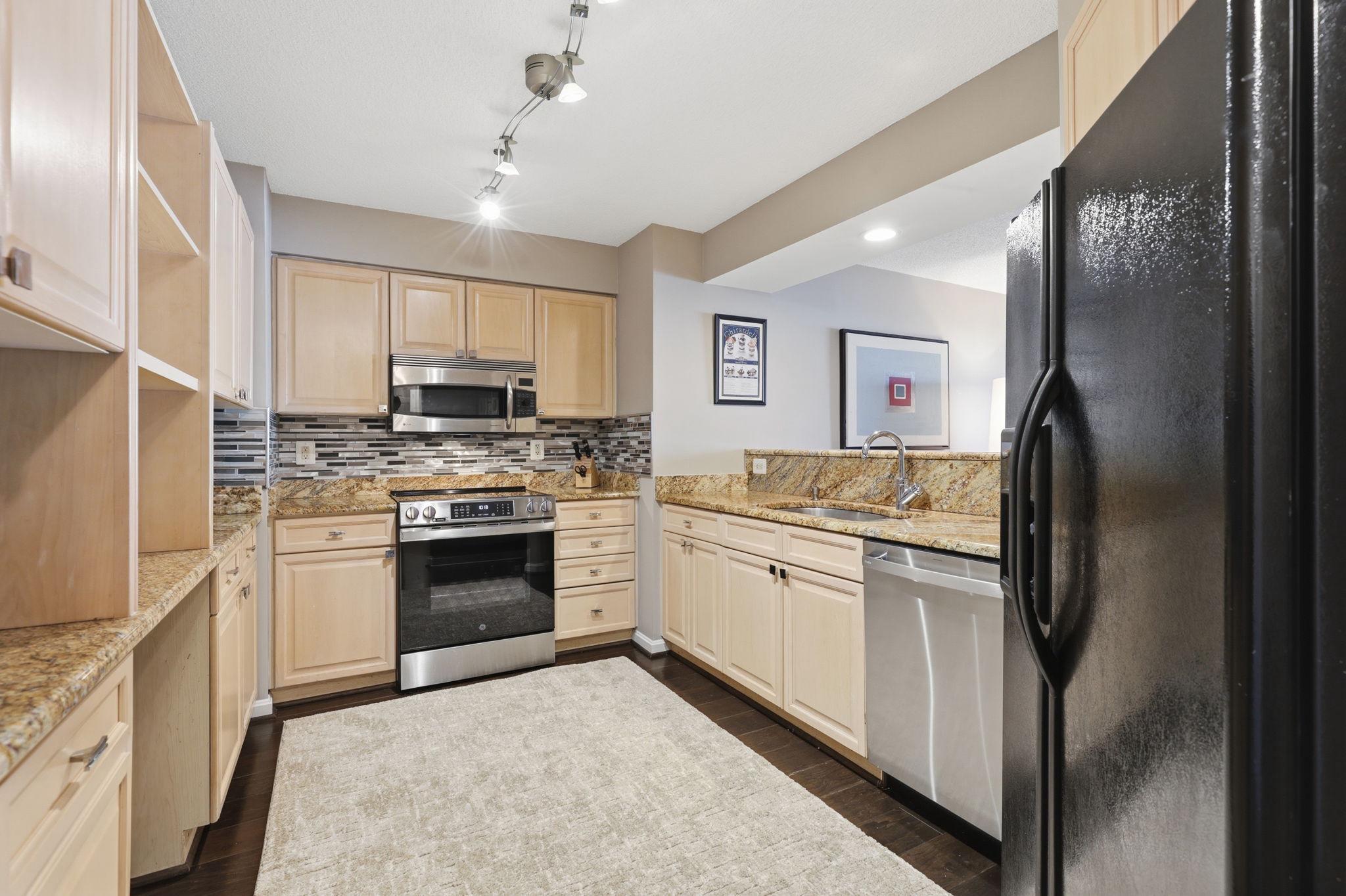  2181 Jamieson Avenue, Alexandria, VA, 22314 - 物件實景