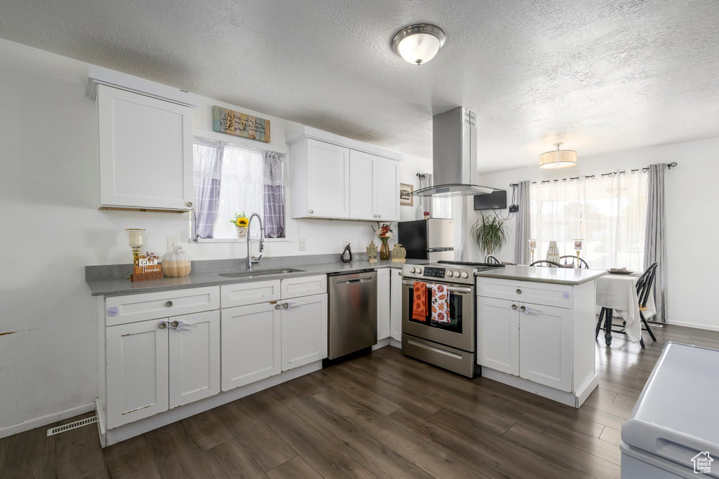 5092 W 4100 S, West Valley City, Utah, 84120, United States, 4 Bedrooms Bedrooms, ,1 BathroomBathrooms,Residential,For Sale,5092 W 4100 S,1655817
