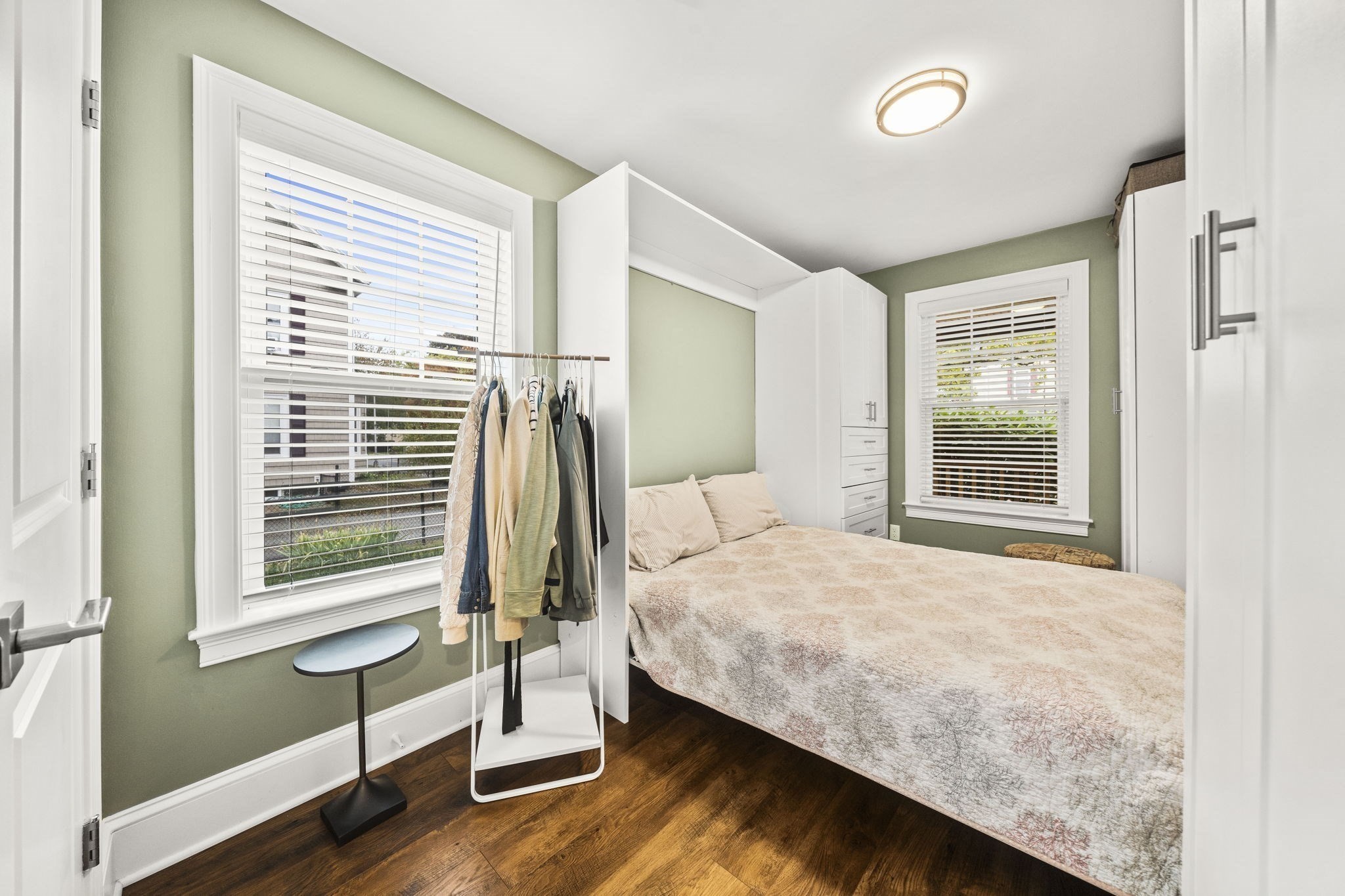 Wakefield, Massachusetts, 01880, United States, 3 Bedrooms Bedrooms, ,2 BathroomsBathrooms,Residential,For Sale,1982541