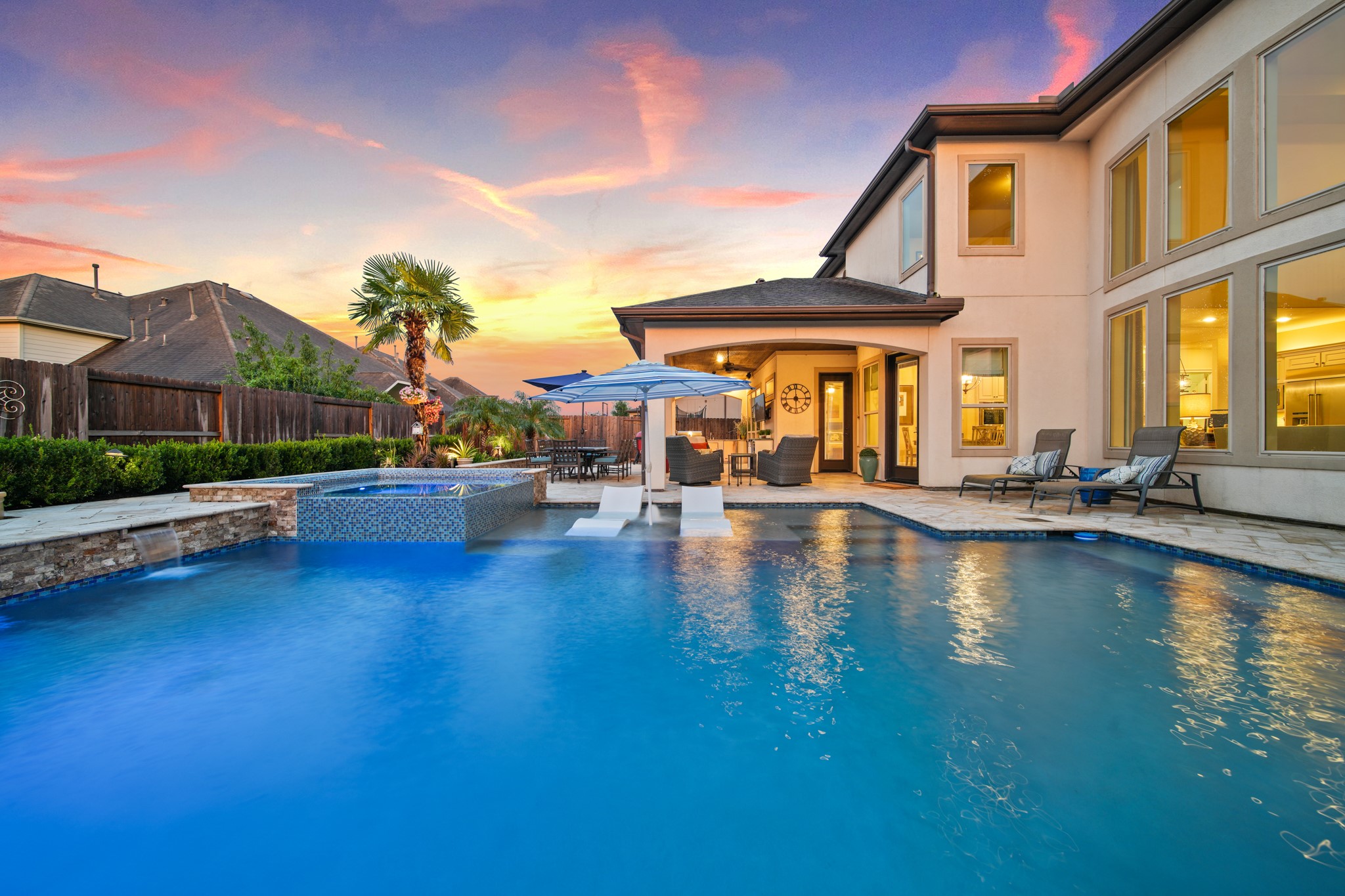 Friendswood, Texas, 77546, United States, 5 Bedrooms Bedrooms, ,6 BathroomsBathrooms,Residential,For Sale,1989691