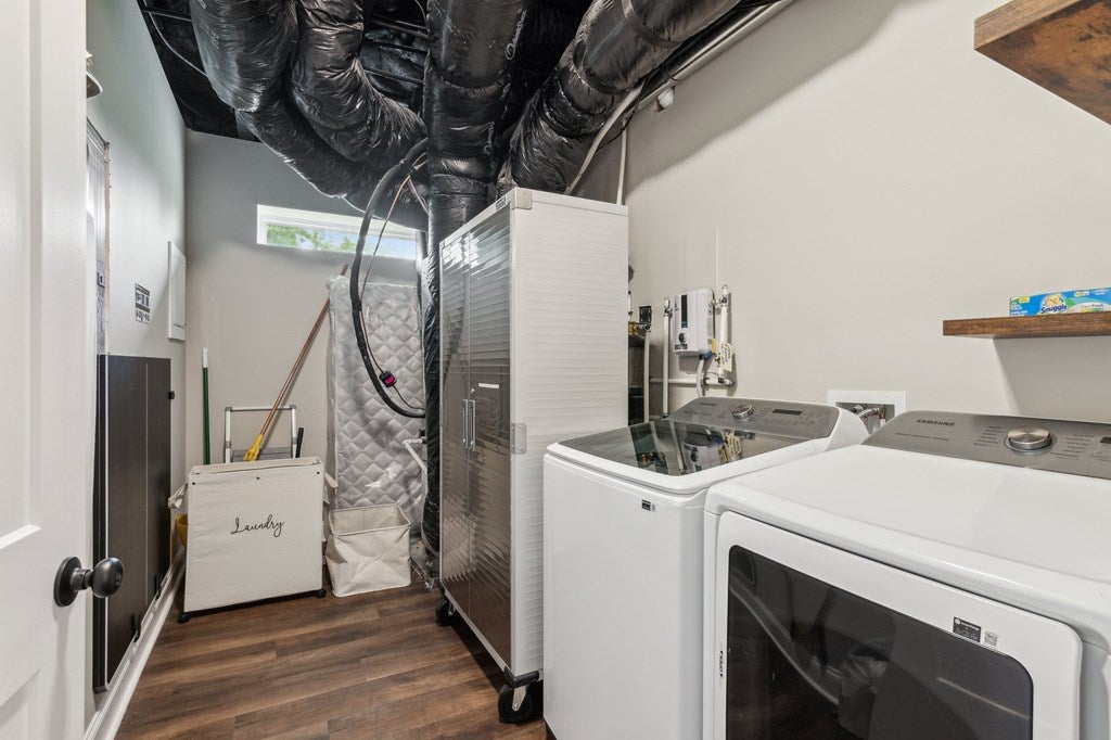 Ellijay, Georgia, 30540, United States, 3 Bedrooms Bedrooms, ,3 BathroomsBathrooms,Residential,For Sale,2003532