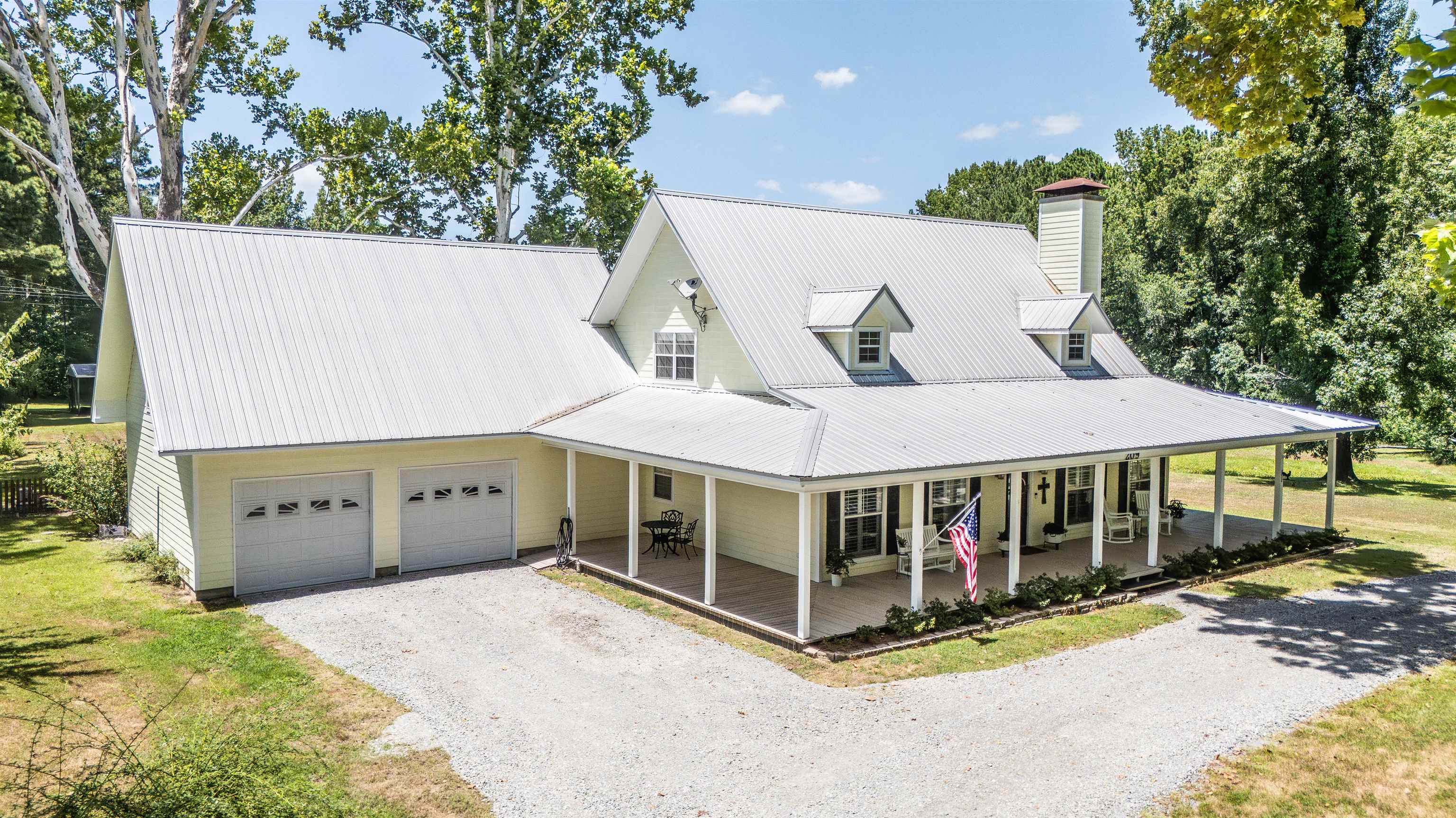 De Berry, Texas, 75639, United States, 4 Bedrooms Bedrooms, ,3 BathroomsBathrooms,Residential,For Sale,1980783