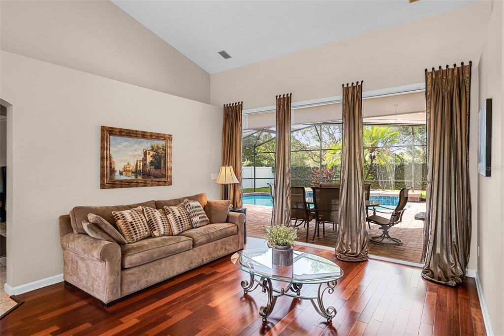 Oviedo, Florida, 32765, United States, 4 Bedrooms Bedrooms, ,3 BathroomsBathrooms,Residential,For Sale,1849988