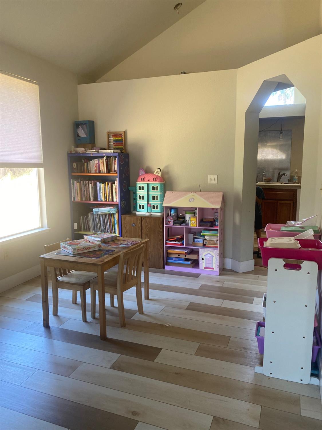 Sacramento, California, 95838, United States, 4 Bedrooms Bedrooms, ,3 BathroomsBathrooms,Residential,For Sale,1895682