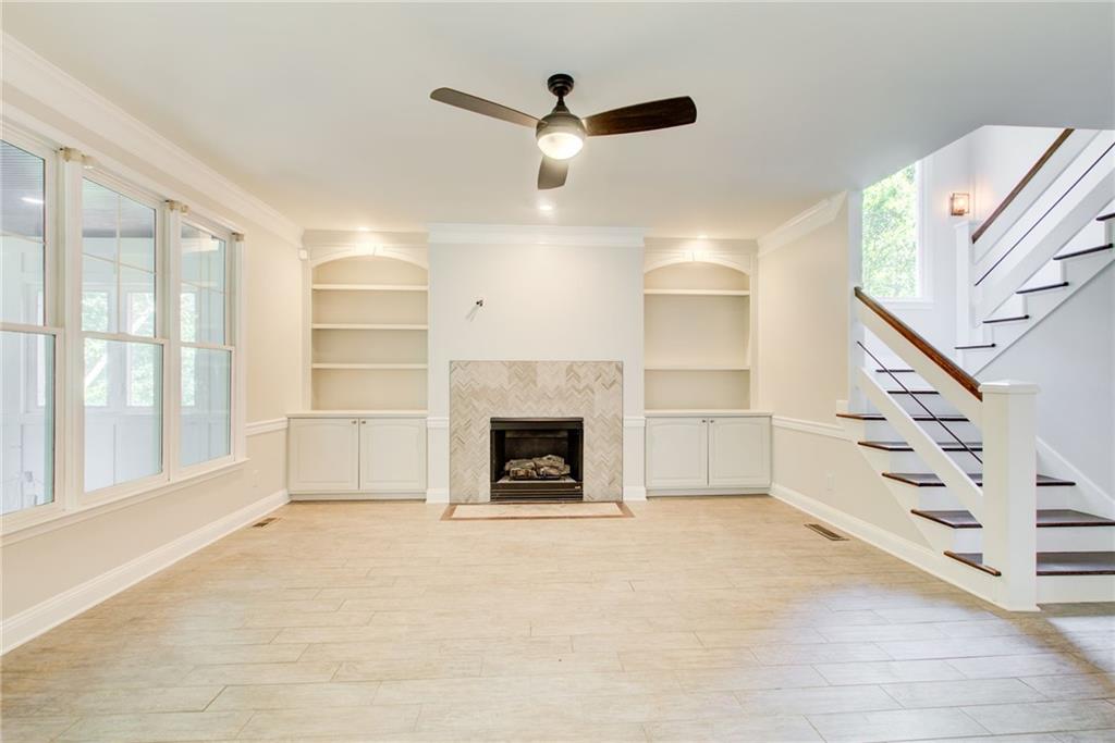 Mableton, Georgia, 30126, United States, 5 Bedrooms Bedrooms, ,4 BathroomsBathrooms,Residential,For Sale,1897696