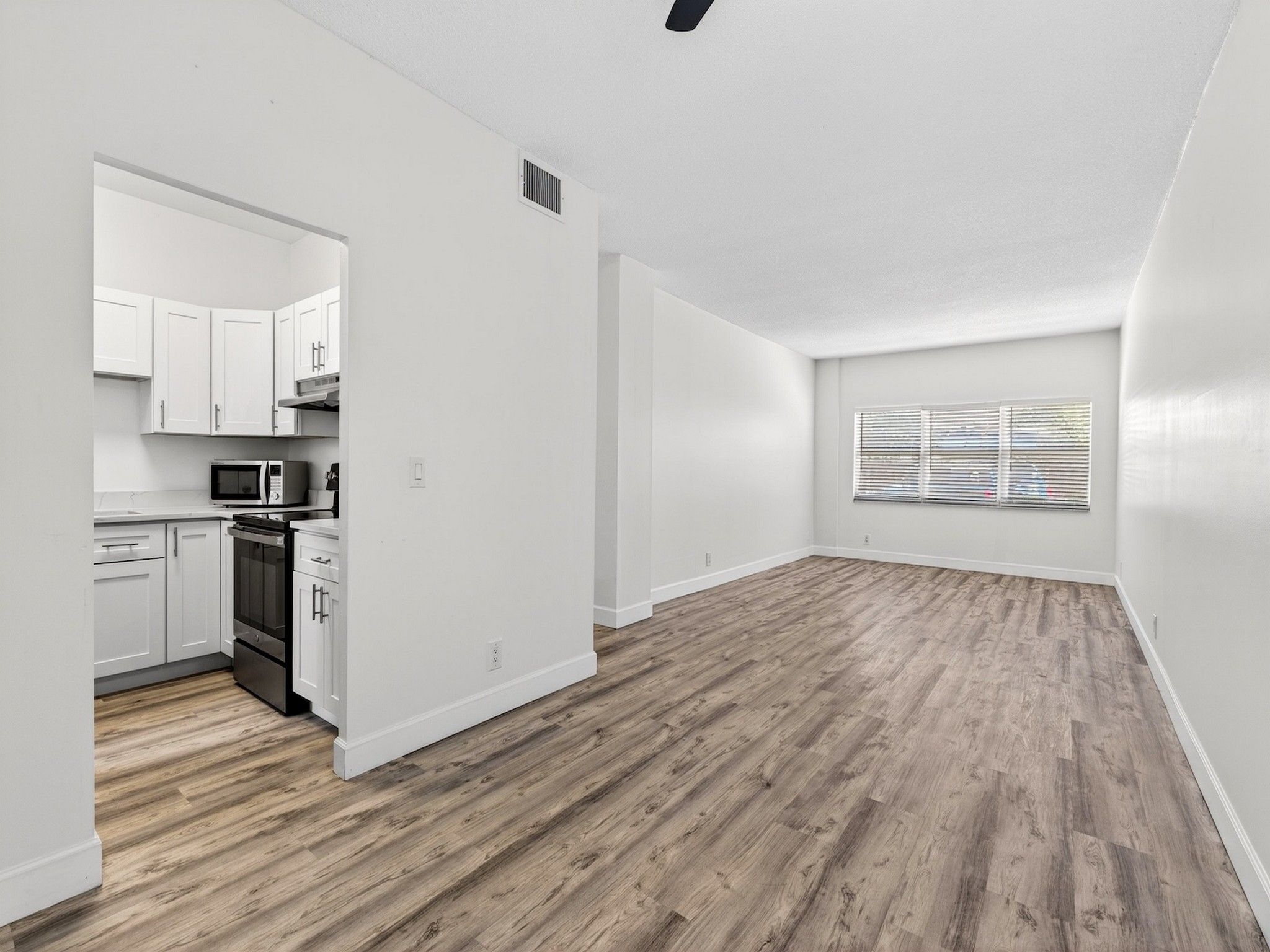  2555 NE 11th Street, Fort Lauderdale, FL, 33304 - 物件實景