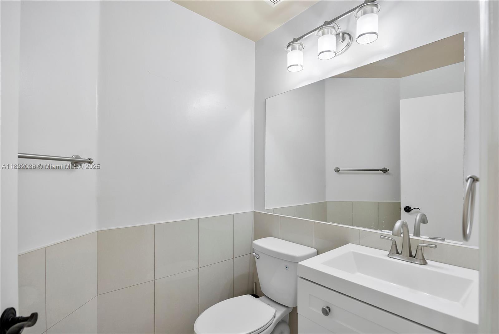 Miami, Florida, 33186, United States, 4 Bedrooms Bedrooms, ,3 BathroomsBathrooms,Residential,For Sale,1882398