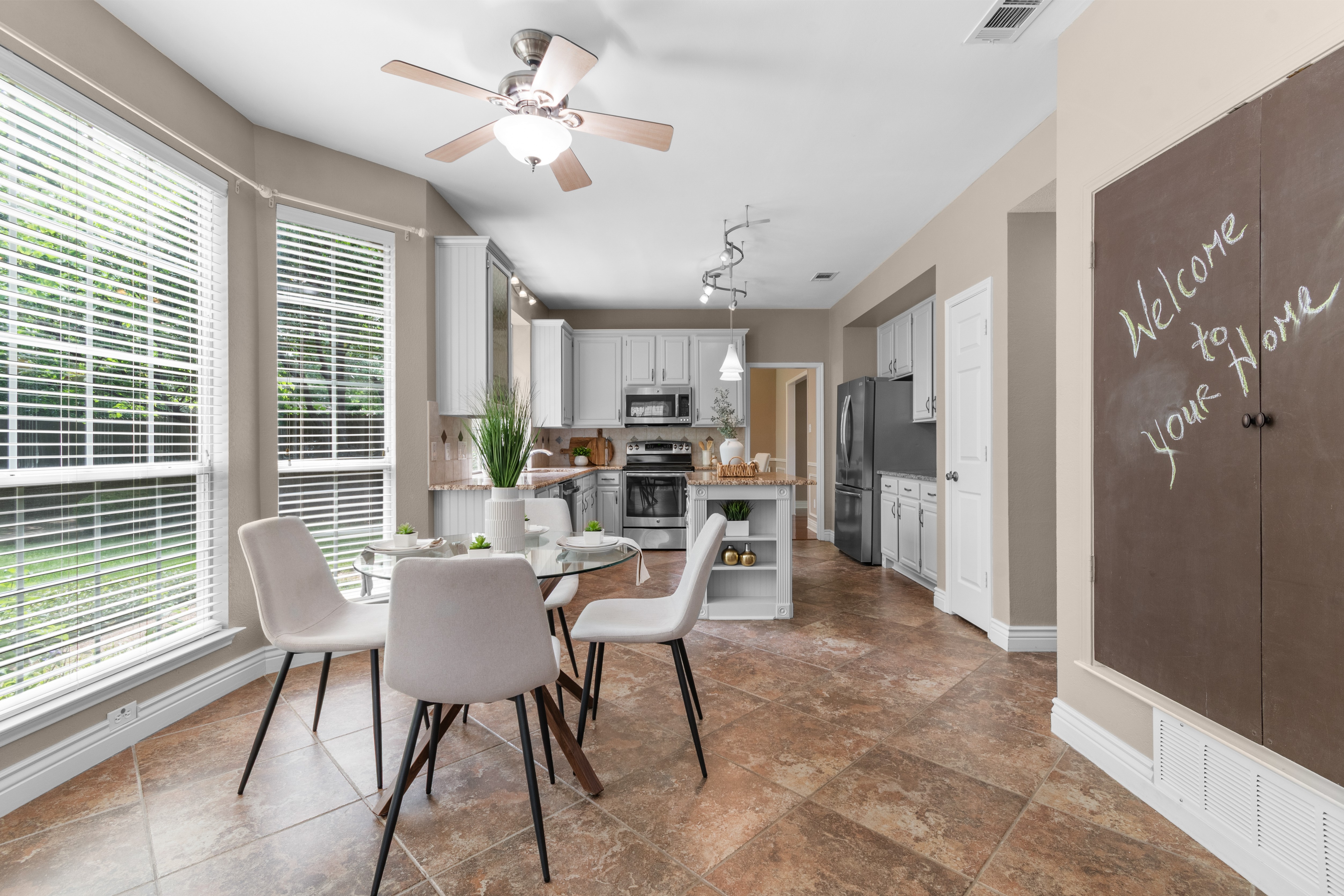  3233 Shady Glen Drive, Grapevine, TX, 76051 - 物件實景