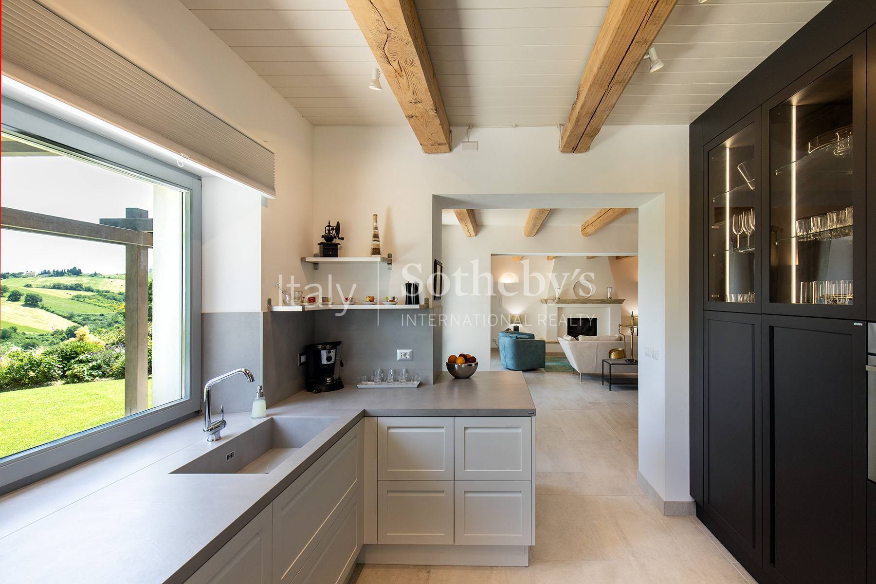  Elegant Restored Farmhouse with Panoramic Views - 物件實景