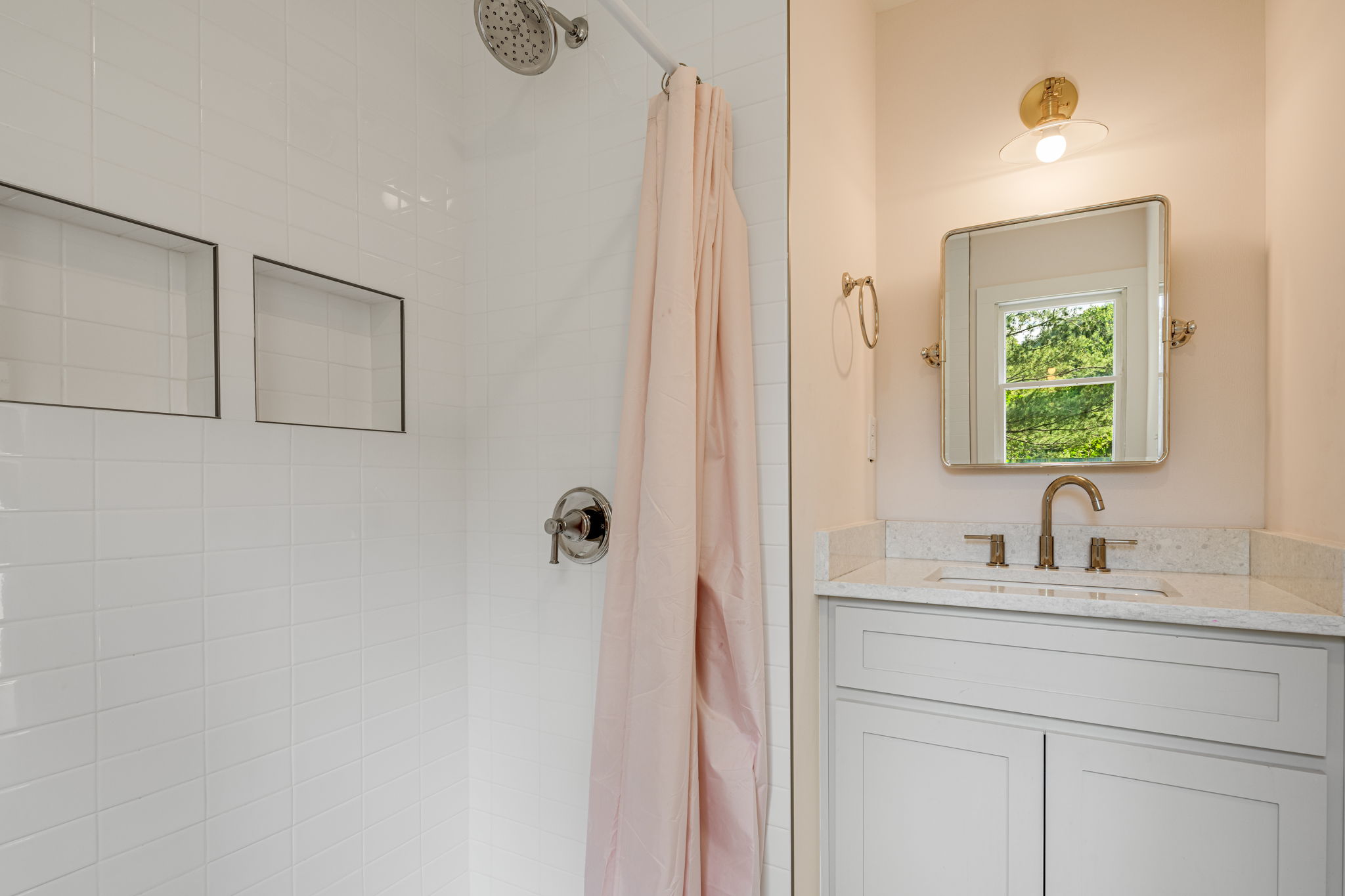 Asheville, North Carolina, 28803, United States, 4 Bedrooms Bedrooms, ,4 BathroomsBathrooms,Residential,For Sale,1825860