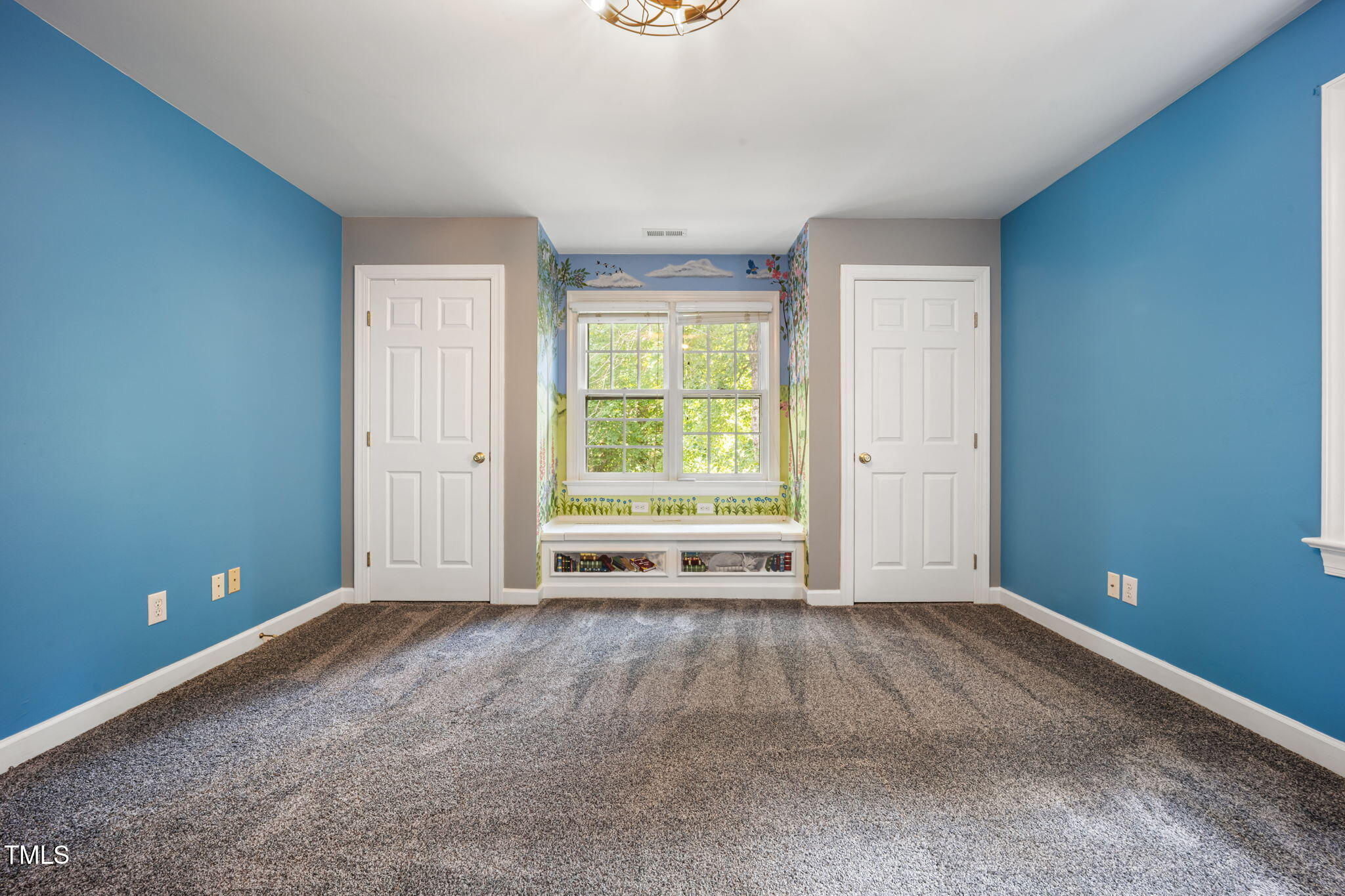 Apex, North Carolina, 27502, United States, 4 Bedrooms Bedrooms, ,3 BathroomsBathrooms,Residential,For Sale,1939175