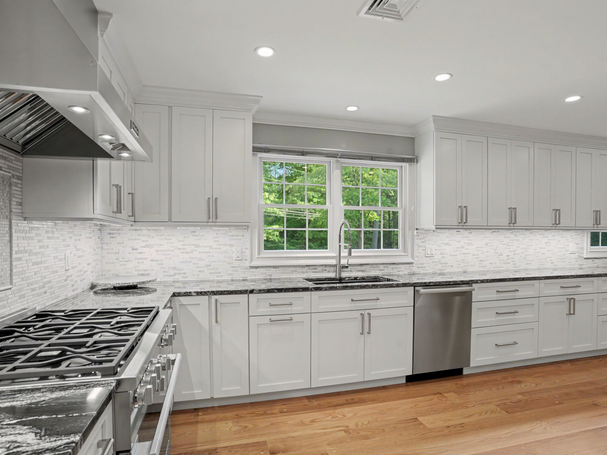  Turn-Key North Stamford Ranch with Private Pond Views - 物件實景