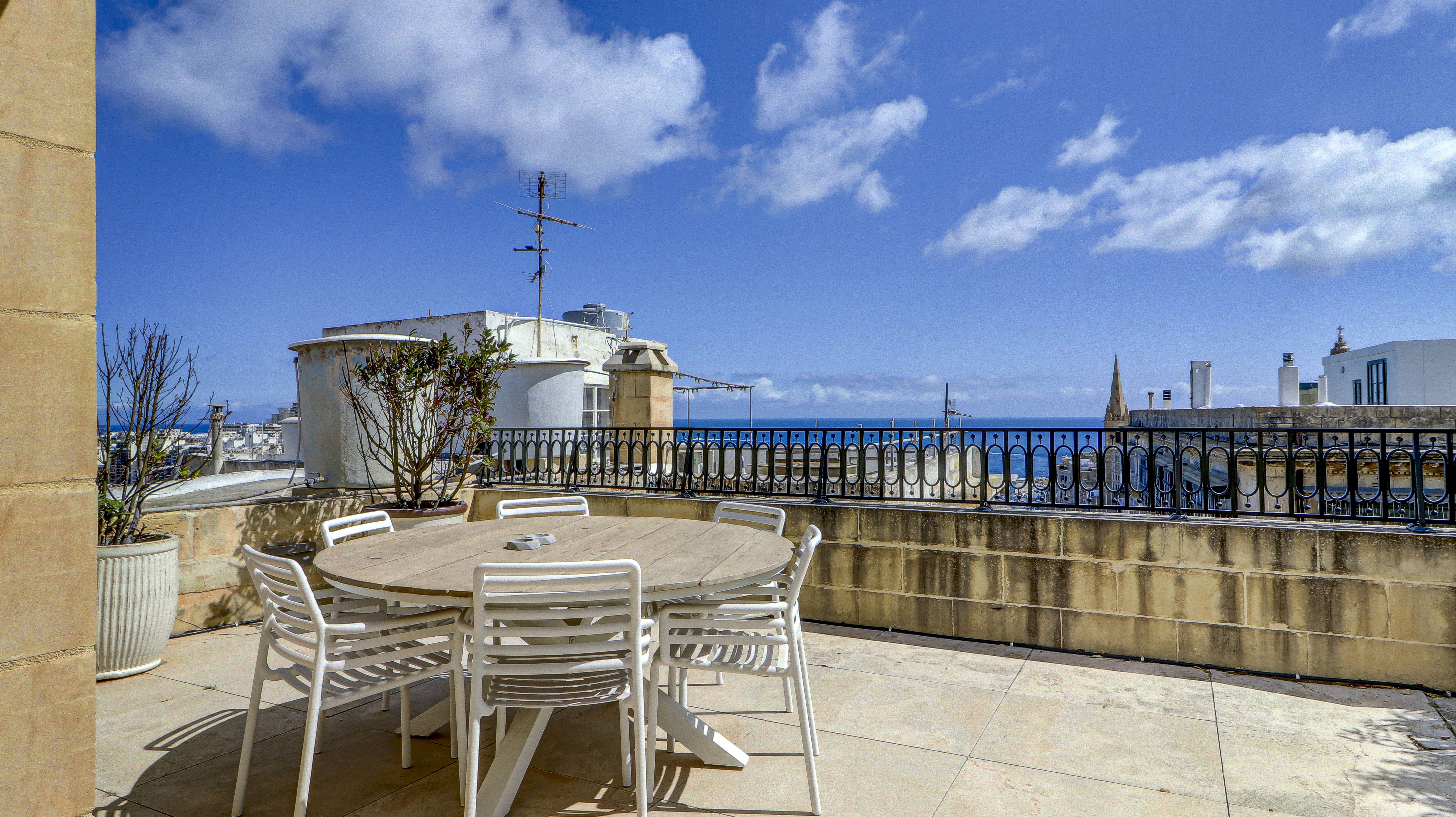  Stunning Penthouse - 物件實景