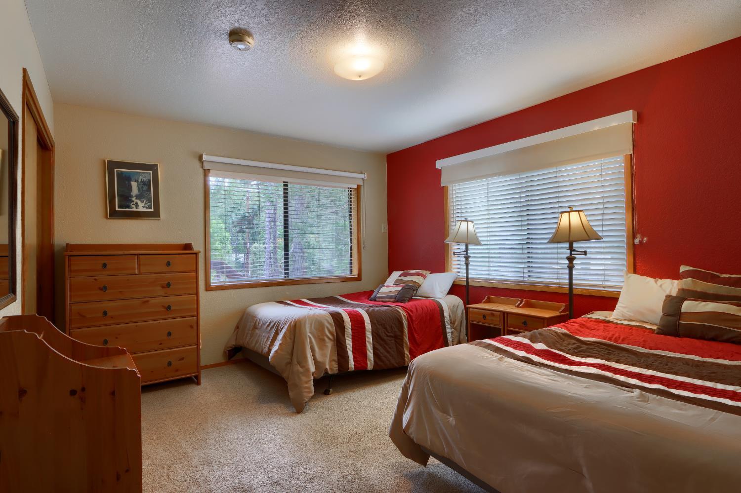 Wawona, California, 95389, United States, 3 Bedrooms Bedrooms, ,2 BathroomsBathrooms,Residential,For Sale,1998030