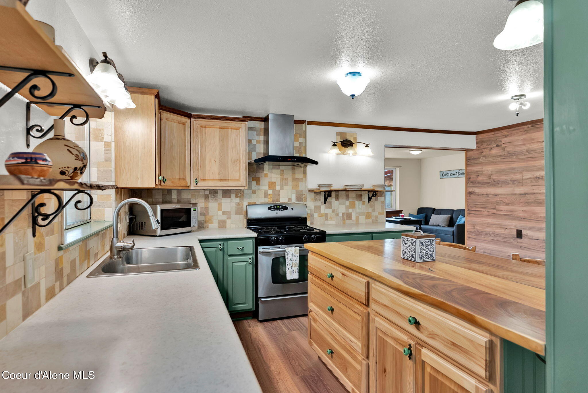 Orofino, Idaho, 83544, United States, 4 Bedrooms Bedrooms, ,Residential,For Sale,1991017