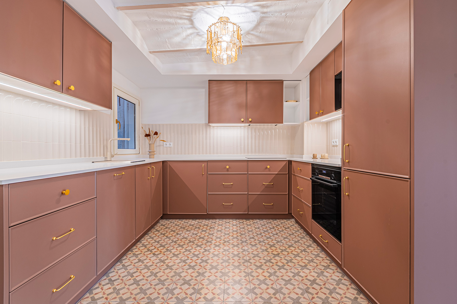  Elegant Three-Bedroom Flat with Terrace Next to Plaça Catalunya - 物件實景