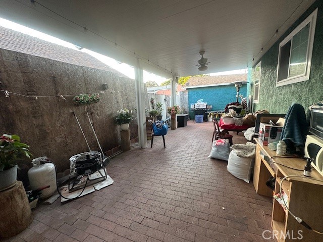 Los Angeles, California, 90047, United States, 3 Bedrooms Bedrooms, ,2 BathroomsBathrooms,Residential,For Sale,1937253