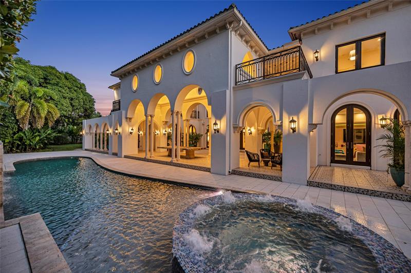 Miami, Florida, 33143, United States, 8 Bedrooms Bedrooms, ,10 BathroomsBathrooms,Residential,For Sale,1989350