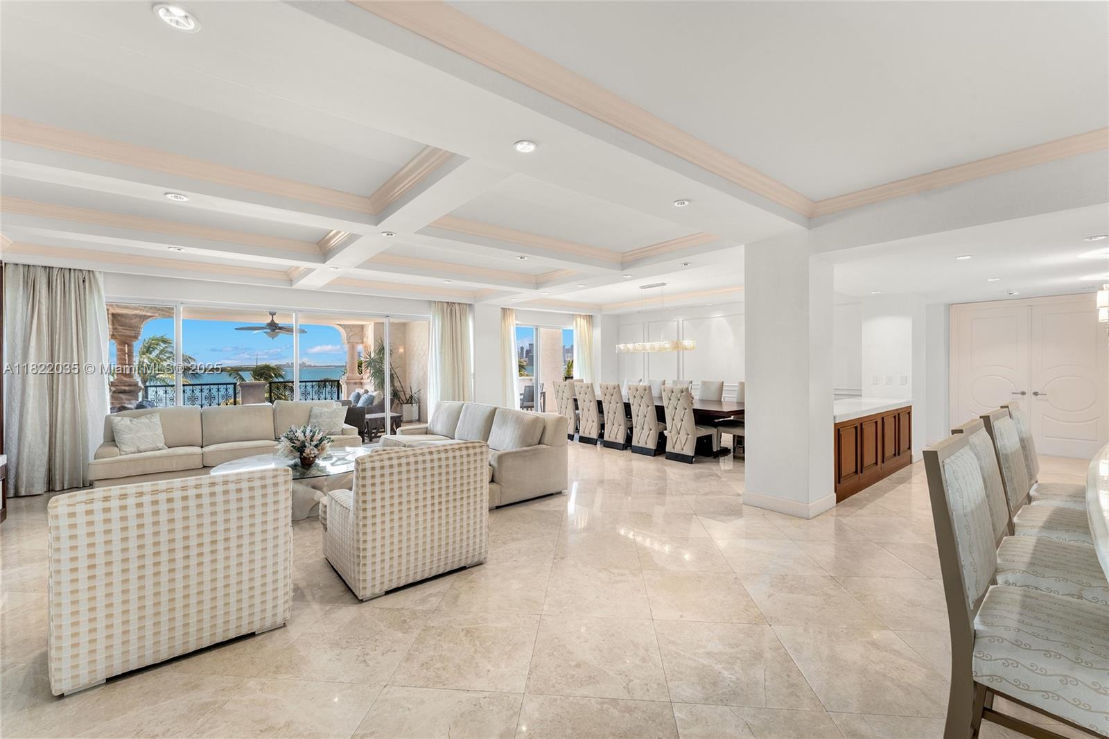 Miami Beach, Florida, 33109, United States, 4 Bedrooms Bedrooms, ,5 BathroomsBathrooms,Residential,For Sale,1858319