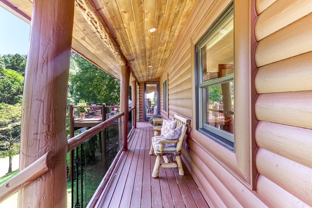 Hayesville, North Carolina, 28904, United States, 3 Bedrooms Bedrooms, ,5 BathroomsBathrooms,Residential,For Sale,1931942