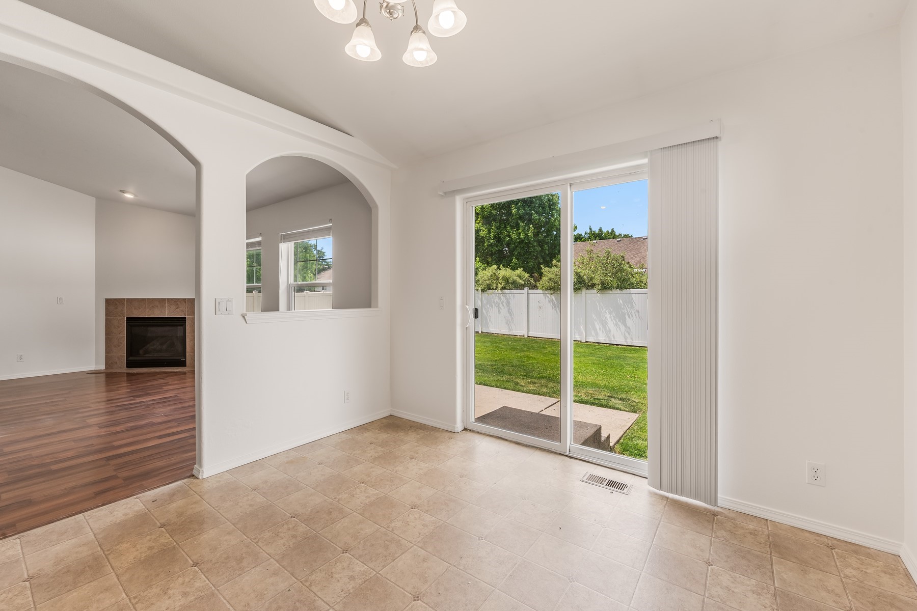  Adorable and Affordable 3/2 in Fieldstone - 物件實景