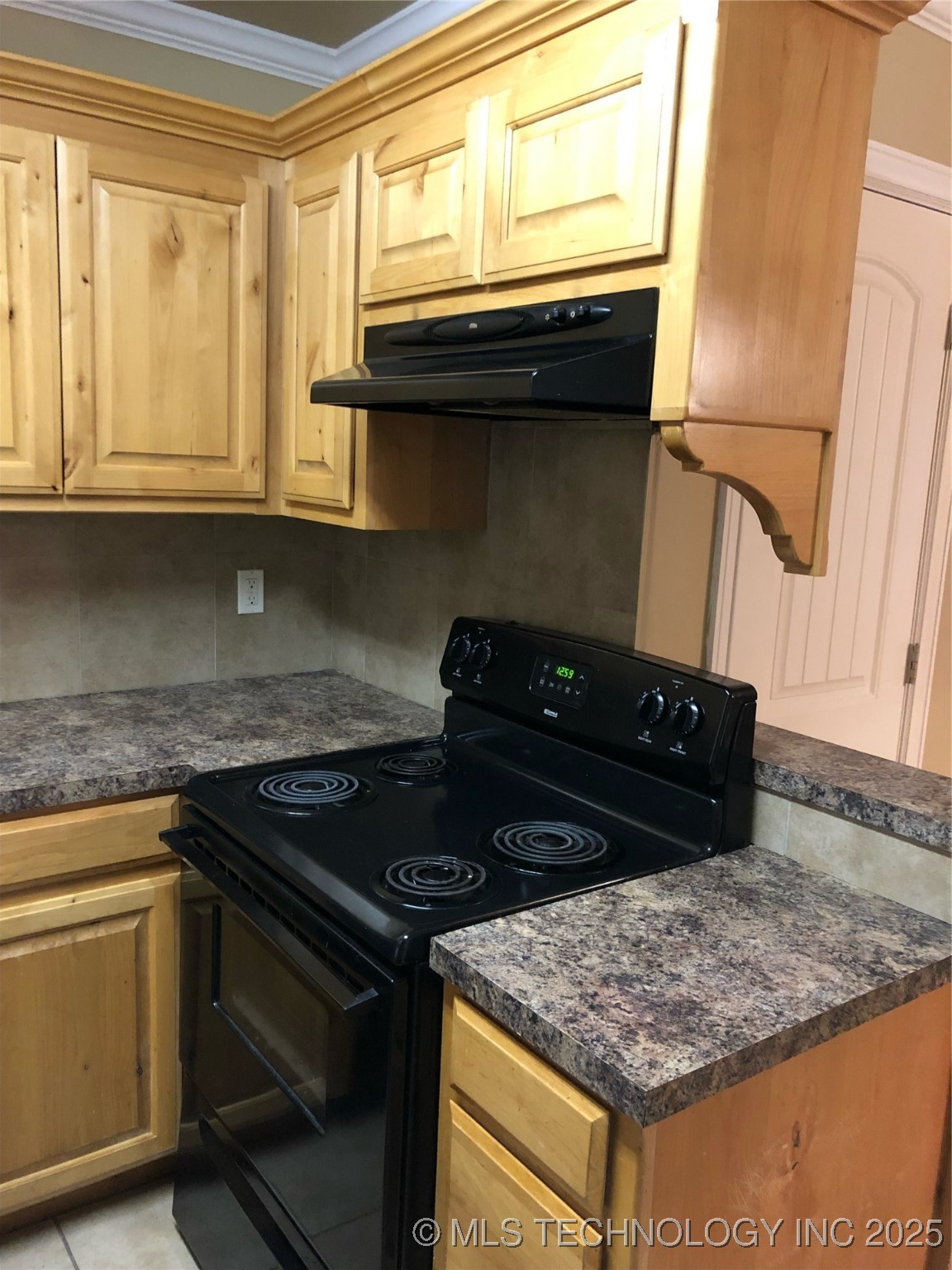 Tahlequah, Oklahoma, 74464, United States, 6 Bedrooms Bedrooms, ,8 BathroomsBathrooms,Residential,For Sale,1932775