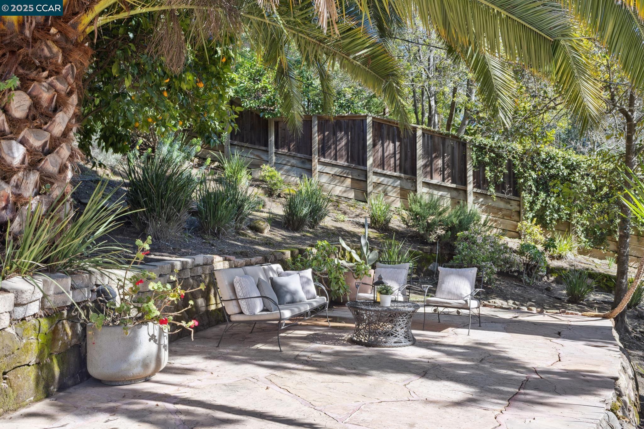 Orinda, California, 94563, United States, 4 Bedrooms Bedrooms, ,3 BathroomsBathrooms,Residential,For Sale,1804966