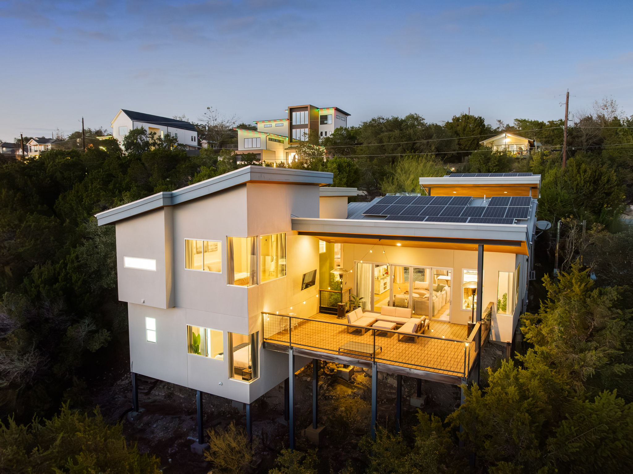  Modern Canyon Retreat Designed for Sunset Living - 物件實景