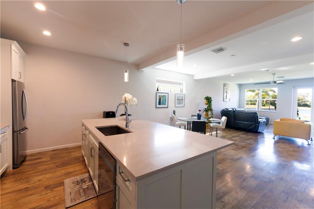 Vero Beach, Florida, 32967, United States, 3 Bedrooms Bedrooms, ,2 BathroomsBathrooms,Residential,For Sale,1987952