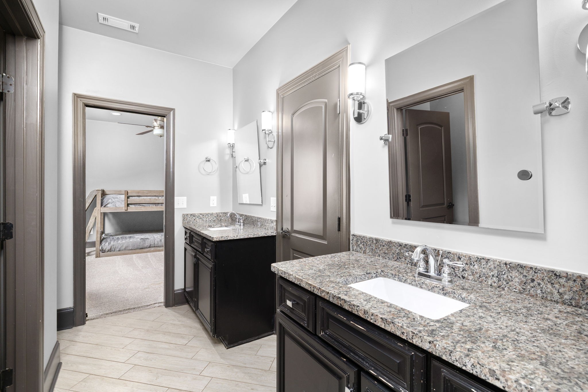  2713 Deer Haven Ct, Franklin, TN, 37067 - 物件實景