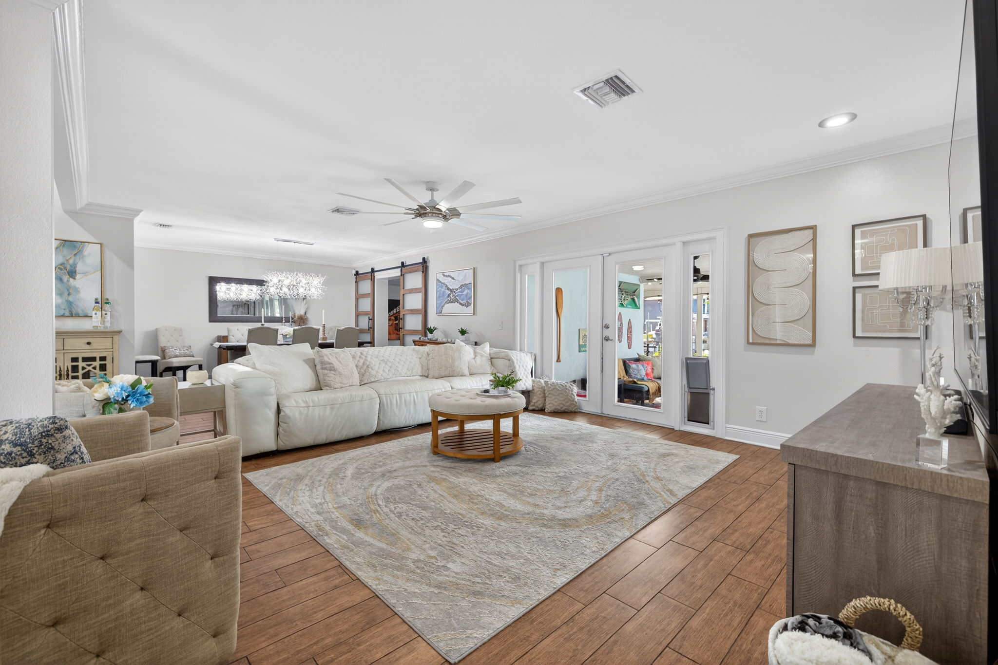 Tampa, Florida, 33615, United States, 4 Bedrooms Bedrooms, ,4 BathroomsBathrooms,Residential,For Sale,2005778