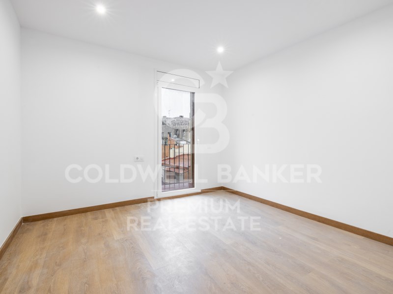 Barcelona Capital, Catalonia, ES, 4 Bedrooms Bedrooms, ,2 BathroomsBathrooms,Residential,For Sale,1752562