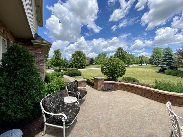 Mokena, Illinois, 60448, United States, 5 Bedrooms Bedrooms, ,4 BathroomsBathrooms,Residential,For Sale,1915819