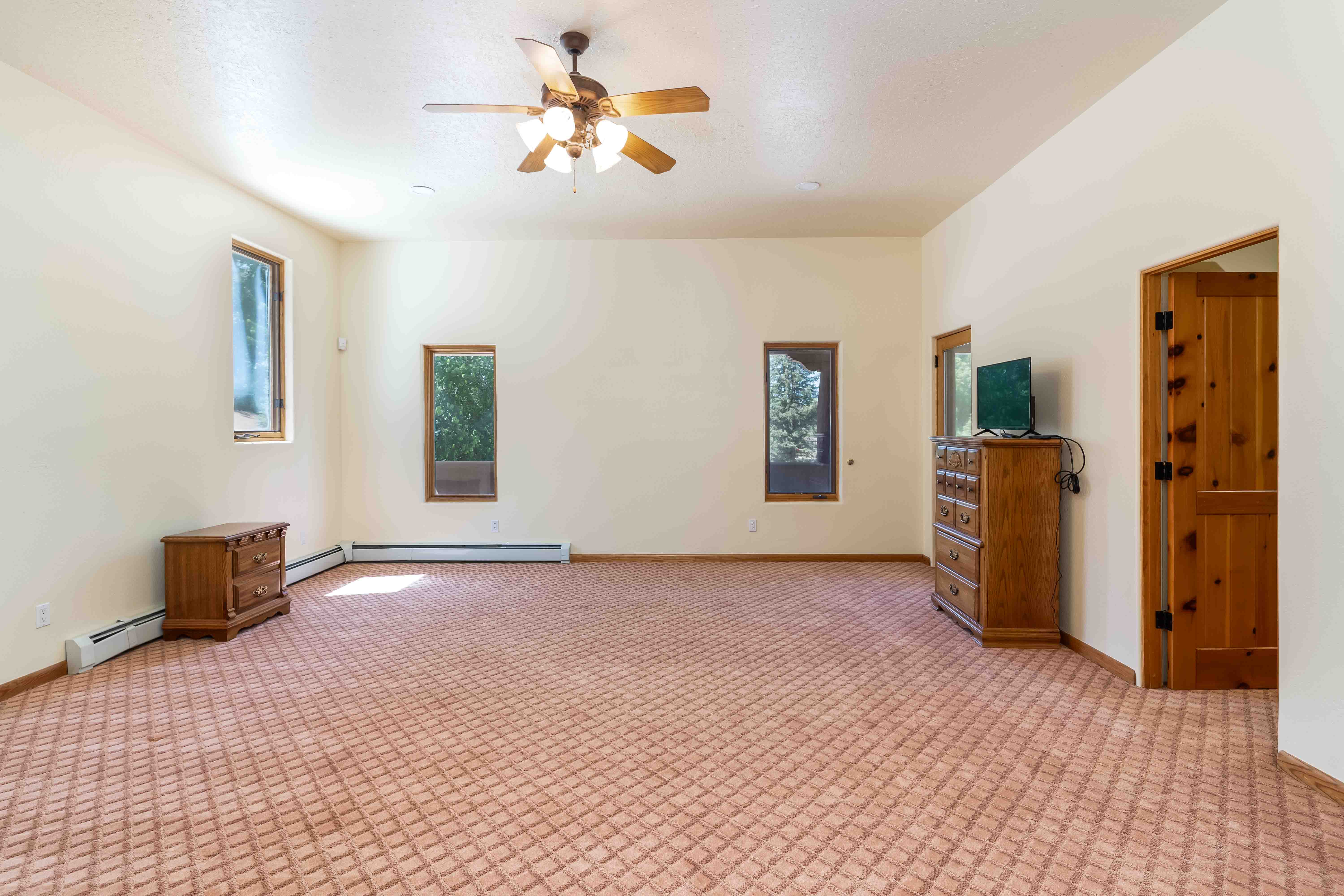 Aztec, New Mexico, 87410, United States, 4 Bedrooms Bedrooms, ,3 BathroomsBathrooms,Residential,For Sale,1974220