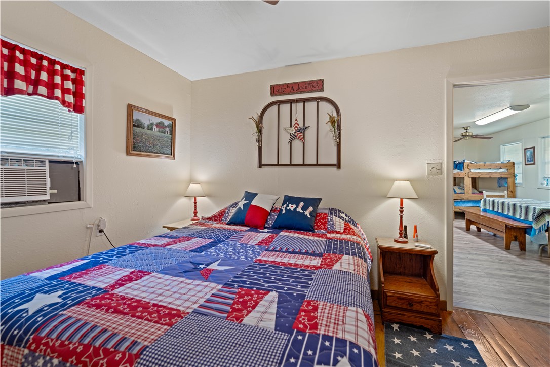 Midway, Texas, 75852, United States, 1 Bedroom Bedrooms, ,1 BathroomBathrooms,Residential,For Sale,1957289