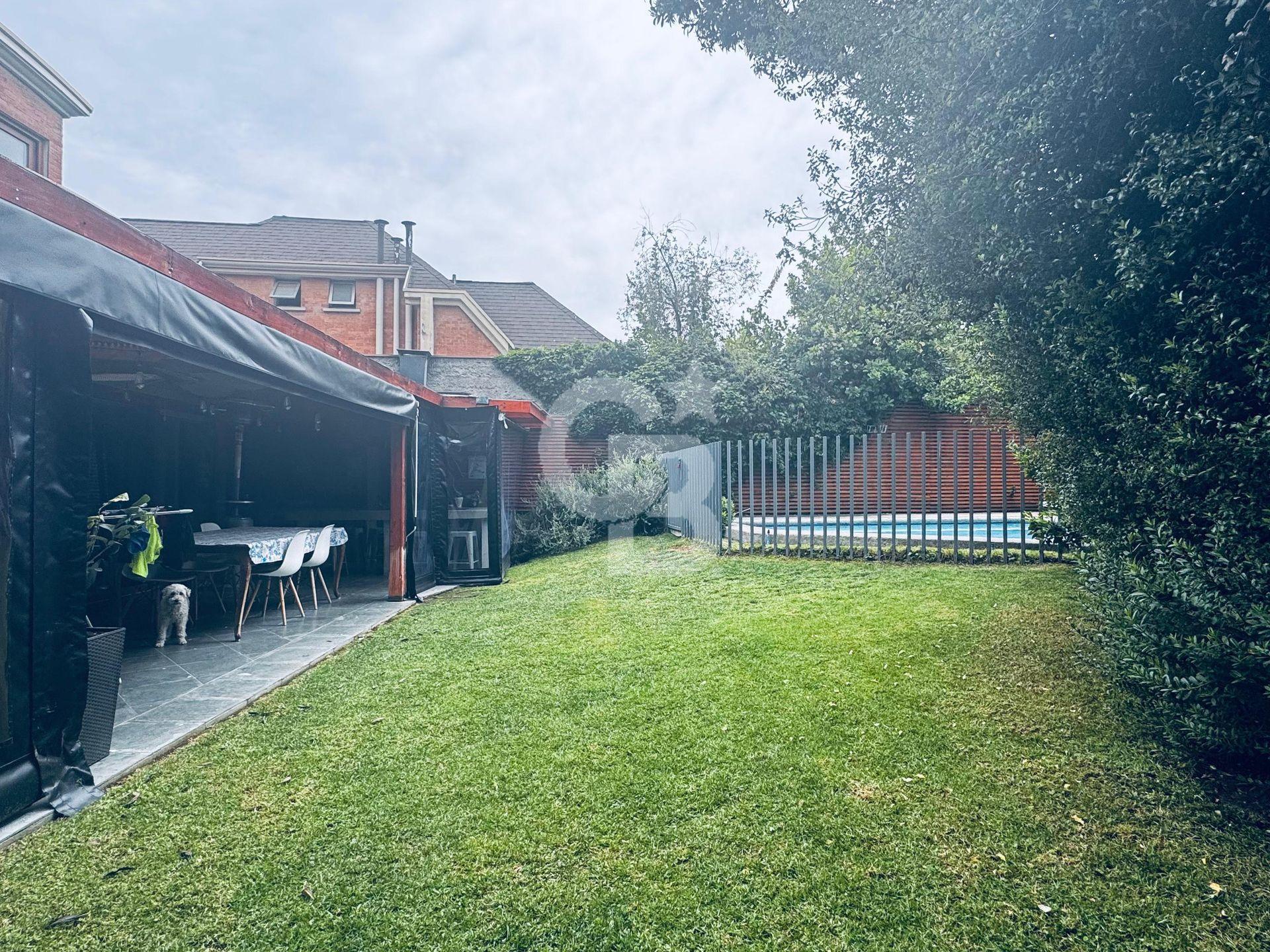 Lo Barnechea, Chile, 5 Bedrooms Bedrooms, ,5 BathroomsBathrooms,Residential,For Sale,1986478