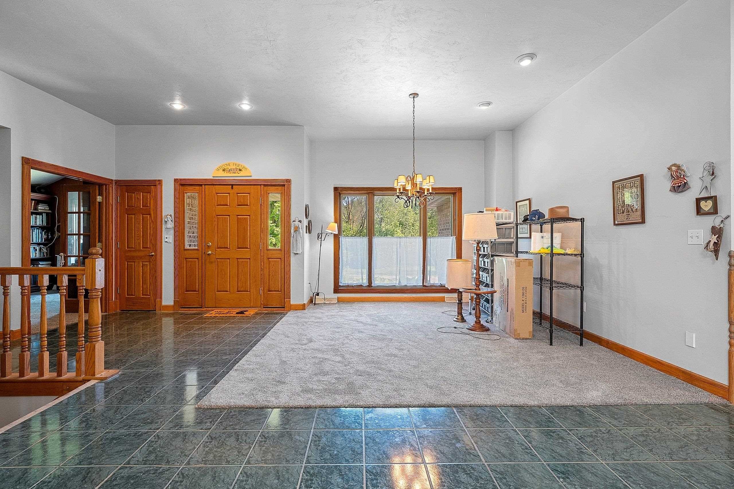DE PERE, Wisconsin, 54115-9240, United States, 4 Bedrooms Bedrooms, ,4 BathroomsBathrooms,Residential,For Sale,2048017