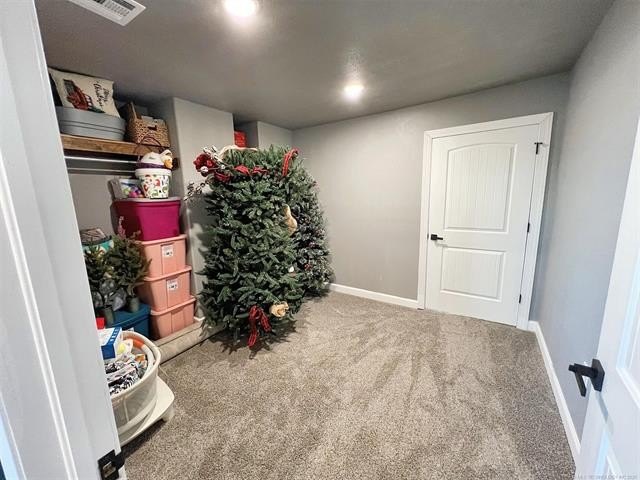 Tahlequah, Oklahoma, 74464, United States, 6 Bedrooms Bedrooms, ,4 BathroomsBathrooms,Residential,For Sale,1982576