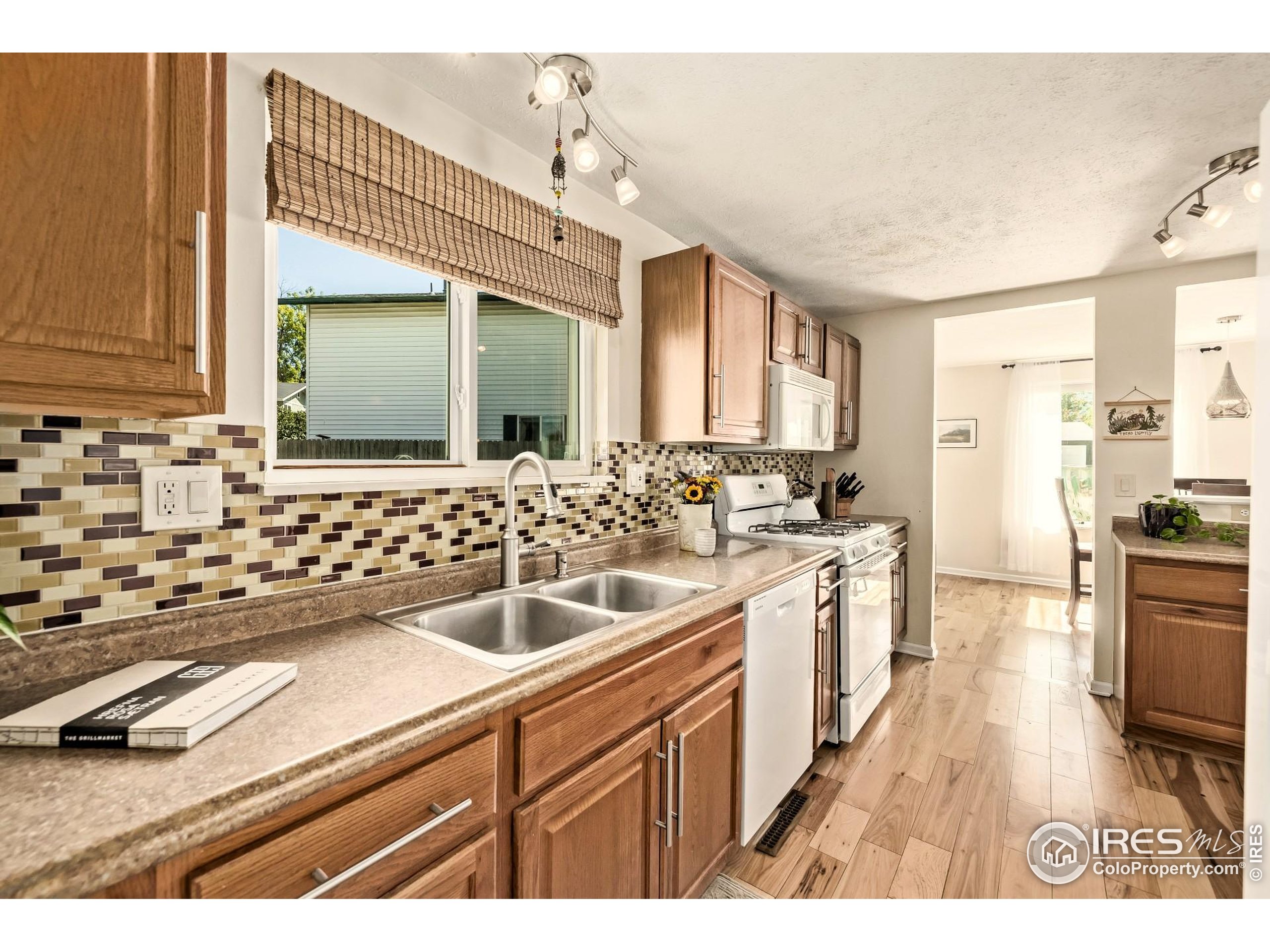 Westminster, Colorado, 80031, United States, 3 Bedrooms Bedrooms, ,2 BathroomsBathrooms,Residential,For Sale,1962957