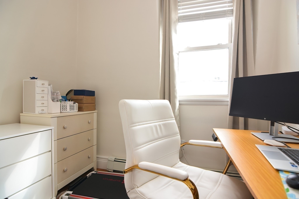 Boston, Massachusetts, 02127, United States, 2 Bedrooms Bedrooms, ,2 BathroomsBathrooms,Residential,For Sale,1826519