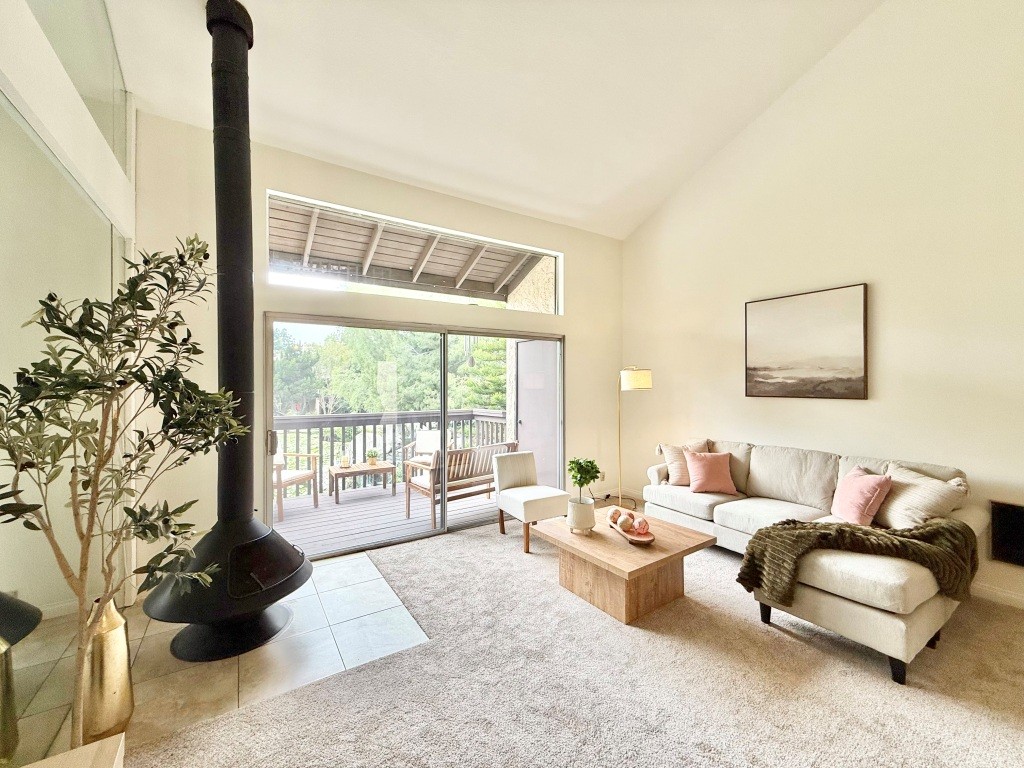 Long Beach, California, 90815, United States, 1 Bedroom Bedrooms, ,1 BathroomBathrooms,Residential,For Sale,1864208