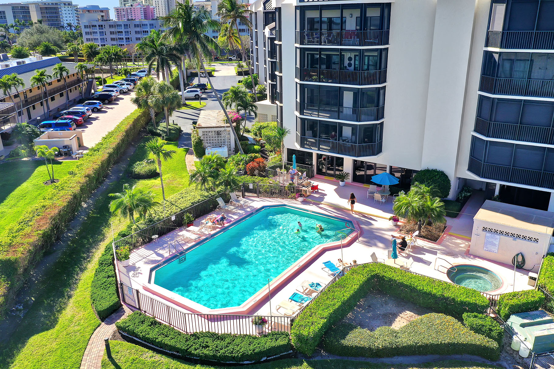  MARCO ISLAND - CAMELOT CONDO - 物件實景