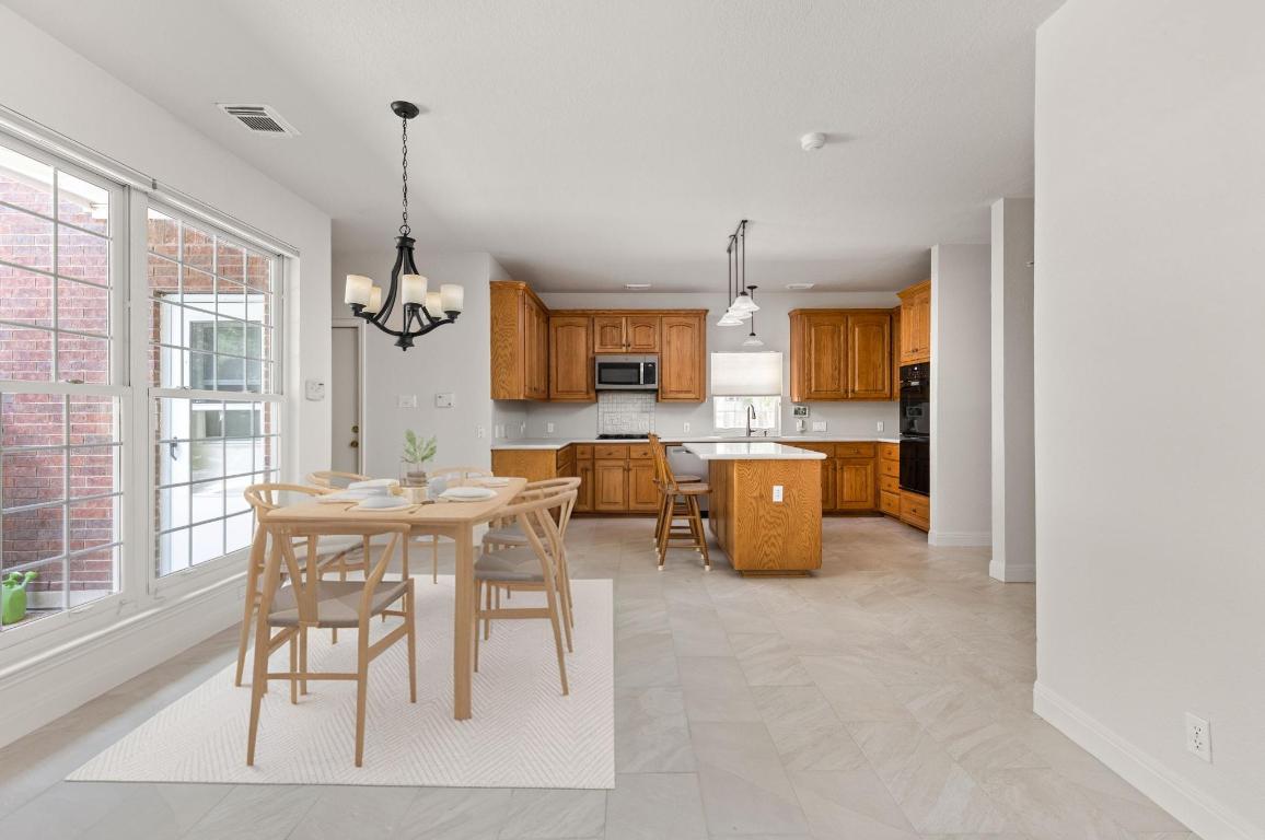 Austin, Texas, 78739, United States, 5 Bedrooms Bedrooms, ,4 BathroomsBathrooms,Residential,For Sale,1947993
